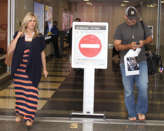 Candice Crawford Romo feet photo 3
