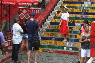 Candice King feet photo thumbnail