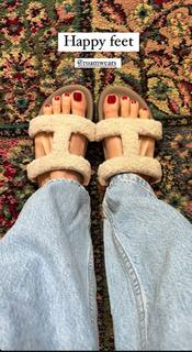 Candice King feet photo thumbnail