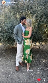 Candice King feet photo thumbnail