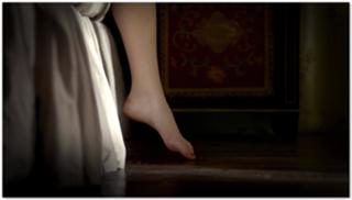Candice King feet photo thumbnail