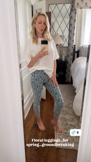 Candice King feet photo 4