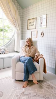 Candice King feet photo 1