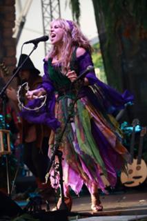 Candice Night feet photo 2
