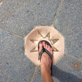 Candice Olson feet photo 3