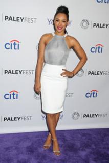 Candice Patton feet photo thumbnail