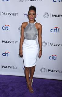 Candice Patton feet photo thumbnail