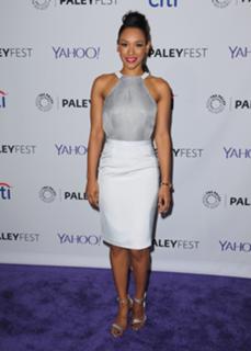 Candice Patton feet photo thumbnail
