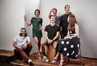 Candice Patton feet photo thumbnail