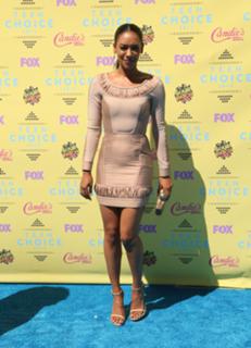 Candice Patton feet photo thumbnail