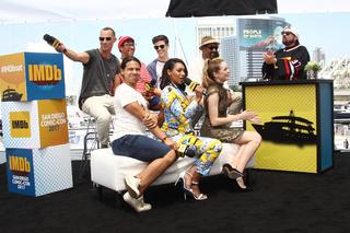 Candice Patton feet photo thumbnail