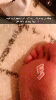 Candice Patton feet photo thumbnail