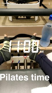Candice Patton feet photo thumbnail