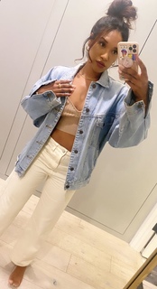 Candice Patton feet photo thumbnail