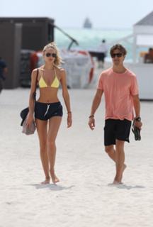 Candice Swanepoel feet photo thumbnail
