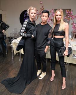 Candice Swanepoel feet photo thumbnail