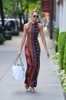 Candice Swanepoel feet photo thumbnail