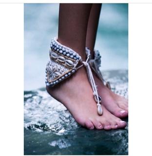 Candice Swanepoel feet photo thumbnail