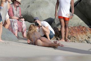 Candice Swanepoel feet photo thumbnail