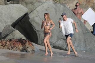 Candice Swanepoel feet photo thumbnail