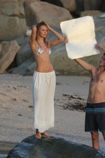 Candice Swanepoel feet photo thumbnail