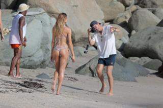 Candice Swanepoel feet photo thumbnail