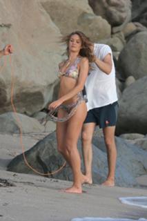 Candice Swanepoel feet photo thumbnail