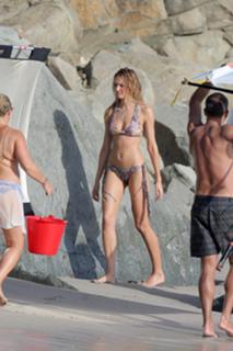 Candice Swanepoel feet photo thumbnail