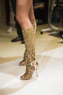 Candice Swanepoel feet photo thumbnail