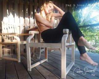 Candice Swanepoel feet photo thumbnail