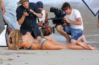 Candice Swanepoel feet photo thumbnail