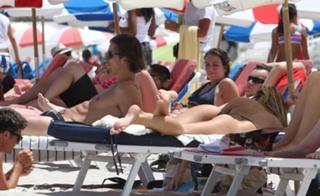 Candice Swanepoel feet photo thumbnail