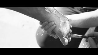 Candice Swanepoel feet photo thumbnail