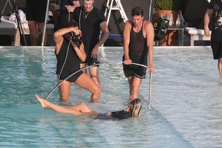 Candice Swanepoel feet photo thumbnail