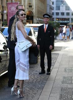 Candice Swanepoel feet photo thumbnail