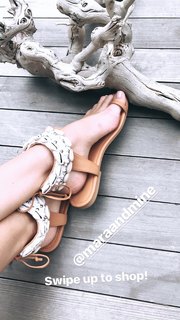 Candice Swanepoel feet photo thumbnail