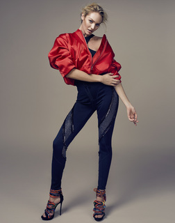 Candice Swanepoel feet photo thumbnail