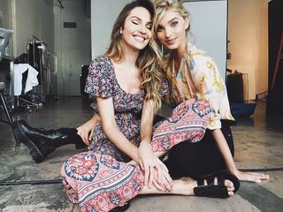 Candice Swanepoel feet photo thumbnail