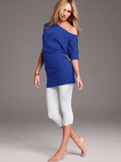 Candice Swanepoel feet photo thumbnail