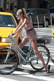 Candice Swanepoel feet photo thumbnail