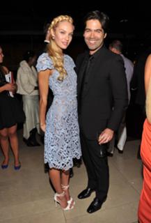 Candice Swanepoel feet photo thumbnail