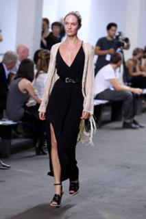 Candice Swanepoel feet photo thumbnail