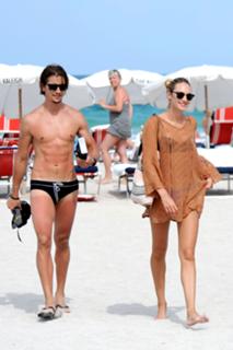 Candice Swanepoel feet photo thumbnail