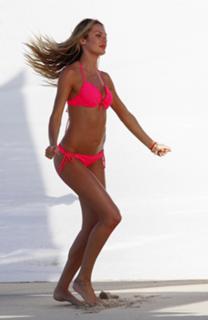 Candice Swanepoel feet photo thumbnail