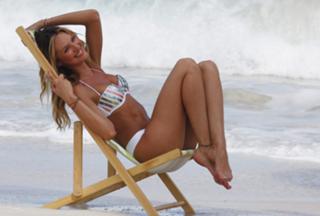 Candice Swanepoel feet photo thumbnail