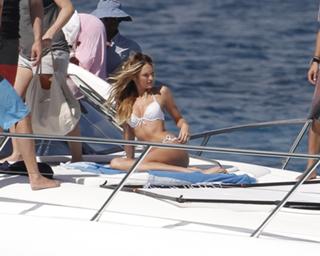Candice Swanepoel feet photo thumbnail