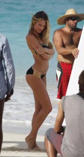 Candice Swanepoel feet photo thumbnail