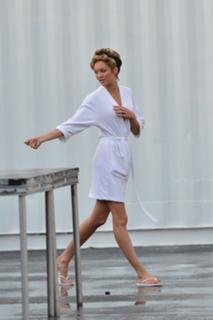 Candice Swanepoel feet photo thumbnail