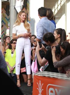 Candice Swanepoel feet photo thumbnail