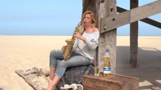 Candy Dulfer feet photo 17